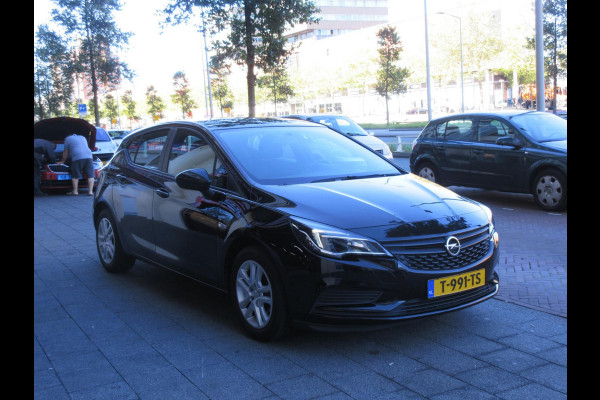 Opel Astra 1.0 Online Edition 5 Deurs Airco PDC