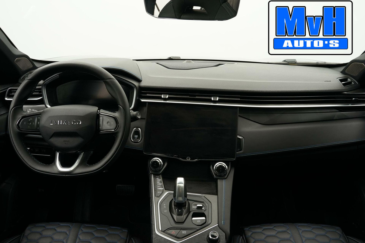 Lynk & Co 01 1.5 Plug-in Hybride|LEER|ZWARTE.HEMEL|360ºCAM|NAP Lynk & Co 01 1.5 Plug-in Hybride|LEER|ZWARTE.HEMEL|360ºCAM|NAP