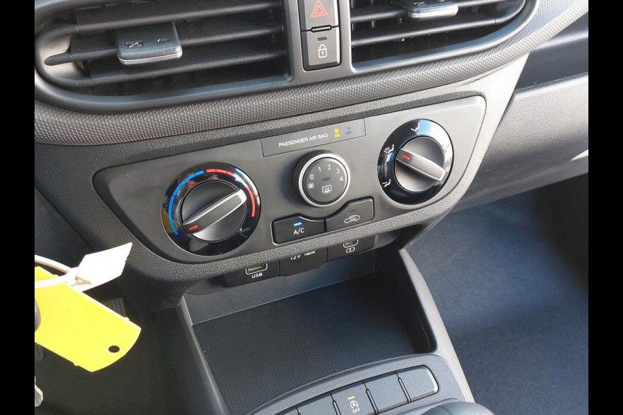 Hyundai i10 1.0 Comfort Smart VAN: €22.690 VOOR: €21.690