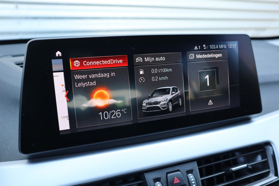 BMW X1 xDrive25e Trekhaak / Camera / Head-up / LED / Stoelverwarming / Cruise / Climate