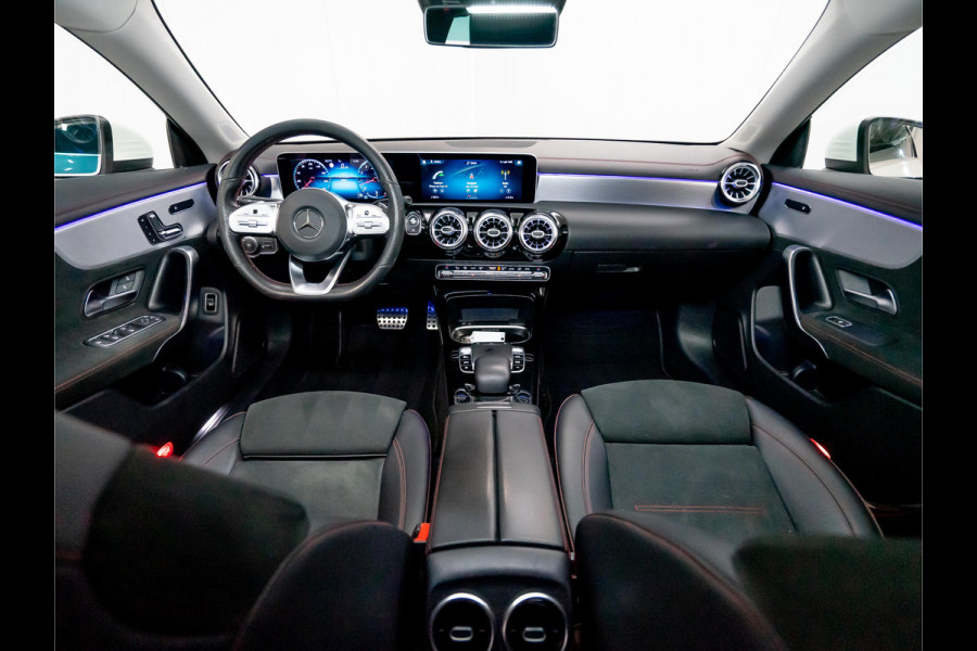 Mercedes-Benz CLA-Klasse CLA 220 AMG Line | Pano | 19 inch