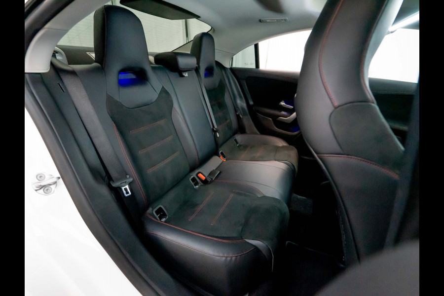 Mercedes-Benz CLA-Klasse CLA 220 AMG Line | Pano | 19 inch