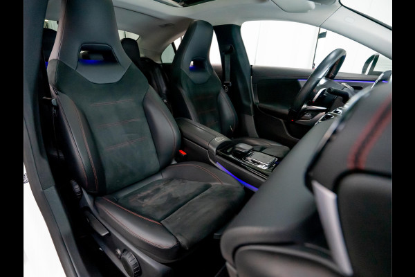 Mercedes-Benz CLA-Klasse CLA 220 AMG Line | Pano | 19 inch