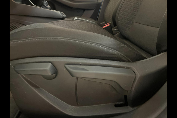 Renault Clio 1.0 TCe Zen AIRCO NAVI CRUISE BLUETOOTH VELGEN PDC 5DRS ELEK RAMEN CENT VERG NIEUWSTAAT