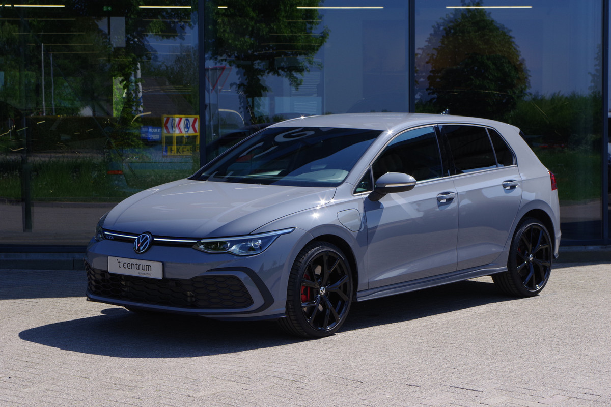 Volkswagen Golf 1.4 eHybrid GTE 245 PK PHEV, Winterpakket, Carplay, Adap. Cruise Control, Sfeerverlichting Volkswagen Golf 1.4 eHybrid GTE 245 PK PHEV, Winterpakket, Carplay, Adap. Cruise Control, Sfeerverlichting