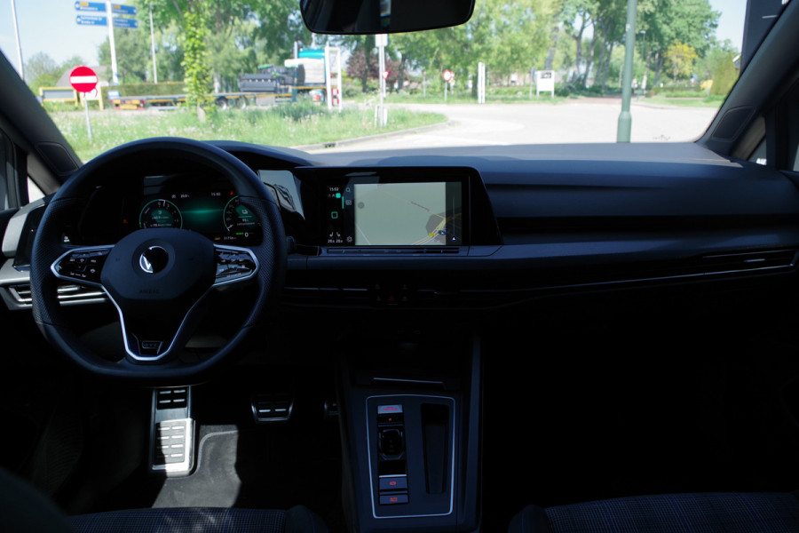 Volkswagen Golf 1.4 eHybrid GTE 245 PK PHEV, Winterpakket, Carplay, Adap. Cruise Control, Sfeerverlichting