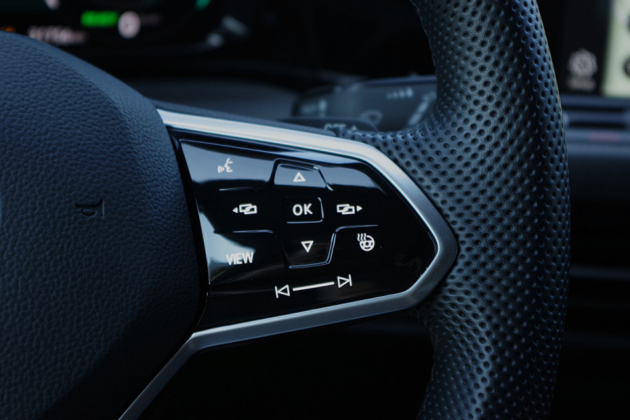 Volkswagen Golf 1.4 eHybrid GTE 245 PK PHEV, Winterpakket, Carplay, Adap. Cruise Control, Sfeerverlichting