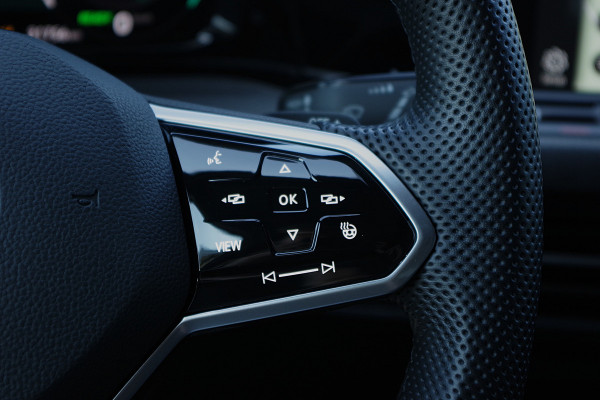 Volkswagen Golf 1.4 eHybrid GTE 245 PK PHEV, Winterpakket, Carplay, Adap. Cruise Control, Sfeerverlichting