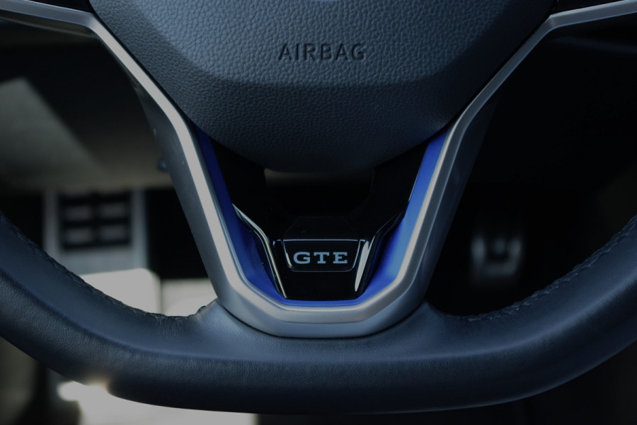 Volkswagen Golf 1.4 eHybrid GTE 245 PK PHEV, Winterpakket, Carplay, Adap. Cruise Control, Sfeerverlichting