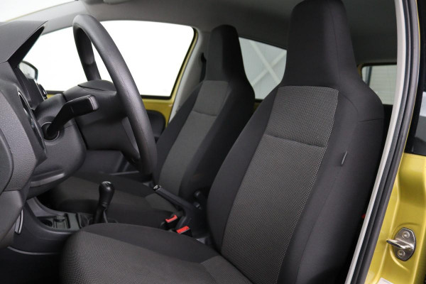 Volkswagen up! 1.0 Take Up! | Airco | Elektrische ramen | Radio | LED | Honey Yellow Metallic