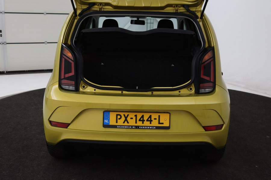 Volkswagen up! 1.0 Take Up! | Airco | Elektrische ramen | Radio | LED | Honey Yellow Metallic