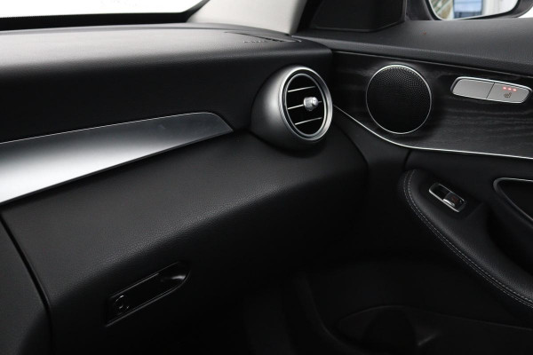 Mercedes-Benz C-Klasse 200 CDI Avantgarde | Adaptive cruise | Stoelverwarming | Carplay | Park Assist | Half leder | Navigatie | Dodehoek detectie | Climate control