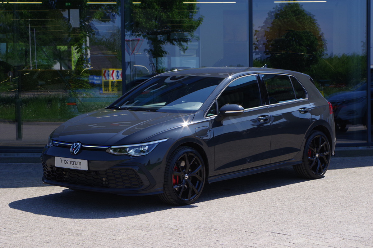 Volkswagen Golf 1.4 eHybrid GTE 245 PK PHEV, LED, Carplay, Sfeerverlichting, Adap. Cruise Control Volkswagen Golf 1.4 eHybrid GTE 245 PK PHEV, LED, Carplay, Sfeerverlichting, Adap. Cruise Control