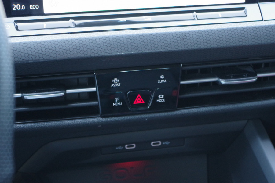 Volkswagen Golf 1.4 eHybrid GTE 245 PK PHEV, LED, Carplay, Sfeerverlichting, Adap. Cruise Control