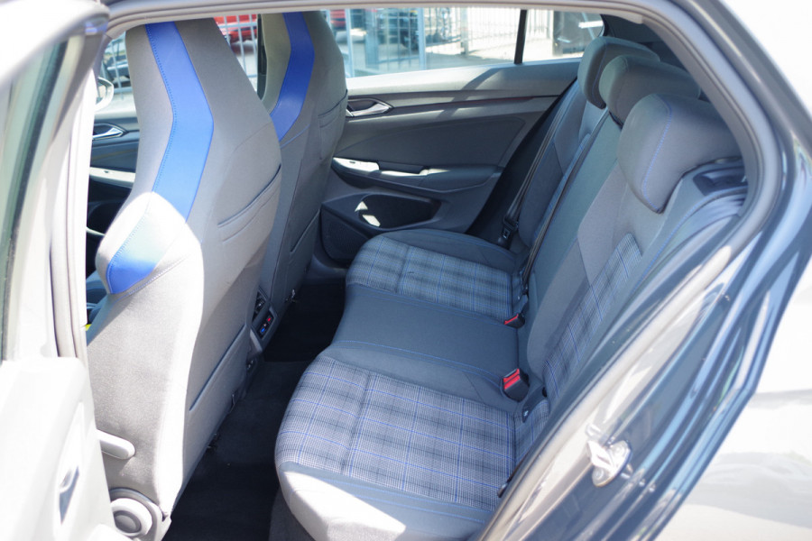 Volkswagen Golf 1.4 eHybrid GTE 245 PK PHEV, LED, Carplay, Sfeerverlichting, Adap. Cruise Control