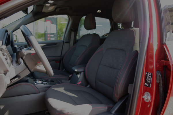 Ford Kuga 2.5 PHEV 225 PK ST-Line, Winterpakket, Adap. Cruise Control, Camera, Sportstuur, Carplay, Navigatie