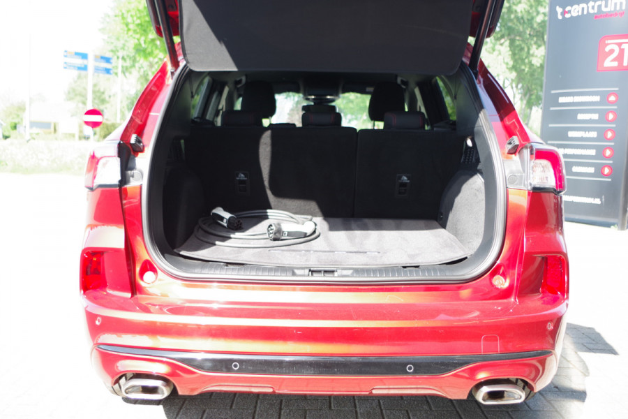 Ford Kuga 2.5 PHEV 225 PK ST-Line, Winterpakket, Adap. Cruise Control, Camera, Sportstuur, Carplay, Navigatie