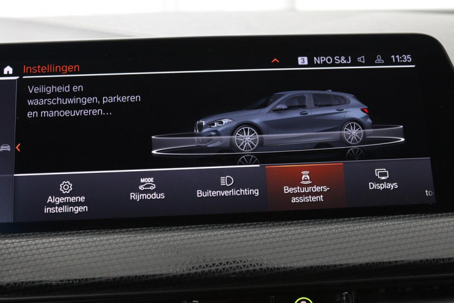 BMW 1-serie 116i High Executive | M Sport | Leder | Stoelverwarming | Carplay | Full LED | Sportstoelen | Navigatie | Climate control | Live Cockpit | Parkeerhulp | Cruise control