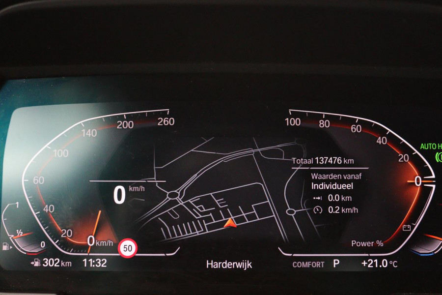 BMW 1-serie 116i High Executive | M Sport | Leder | Stoelverwarming | Carplay | Full LED | Sportstoelen | Navigatie | Climate control | Live Cockpit | Parkeerhulp | Cruise control