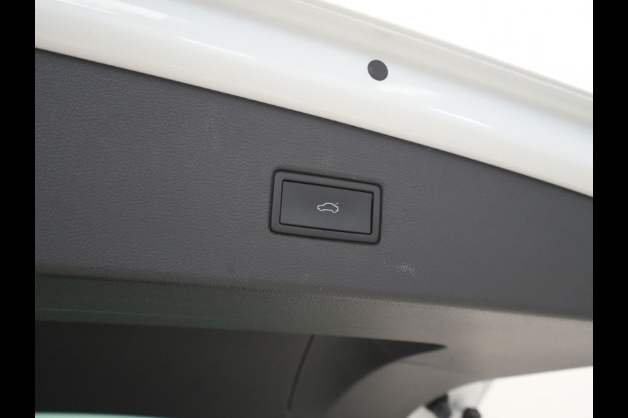 Volkswagen Tiguan 1.4 TSI 245pk eHybrid R-Line Business+ Navigatie Camera Keyless Assistentiepakket 270