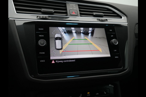 Volkswagen Tiguan 1.4 TSI 245pk eHybrid R-Line Business+ Navigatie Camera Keyless Assistentiepakket 270
