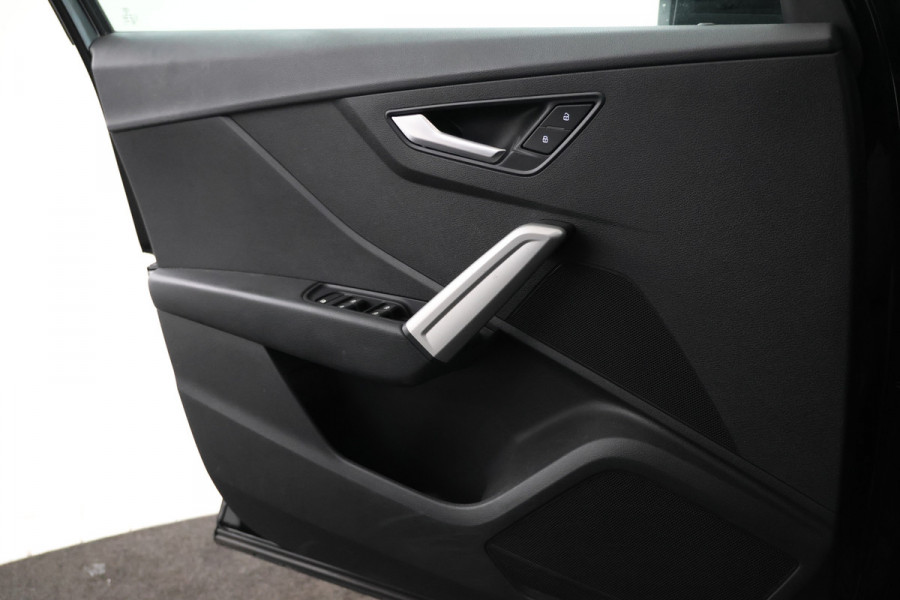 Audi Q2 30 TDI Design Airco, Navigatie, Parkeersensoren, Cruise Control