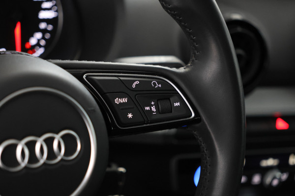 Audi Q2 30 TDI Design Airco, Navigatie, Parkeersensoren, Cruise Control