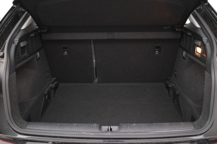 Audi Q2 30 TDI Design Airco, Navigatie, Parkeersensoren, Cruise Control