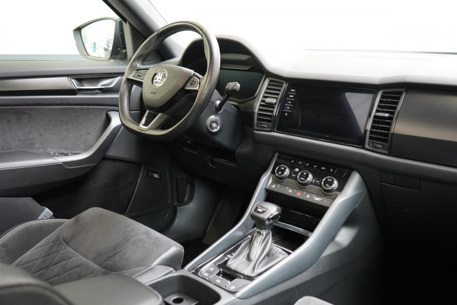 Škoda Kodiaq 1.5 TSI 150pk Sportline Business | Panoramadak | Memory | Trekhaak afn. | Camera | Canton audio
