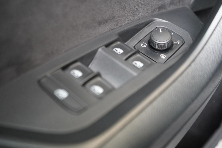 Škoda Kodiaq 1.5 TSI 150pk Sportline Business | Panoramadak | Memory | Trekhaak afn. | Camera | Canton audio