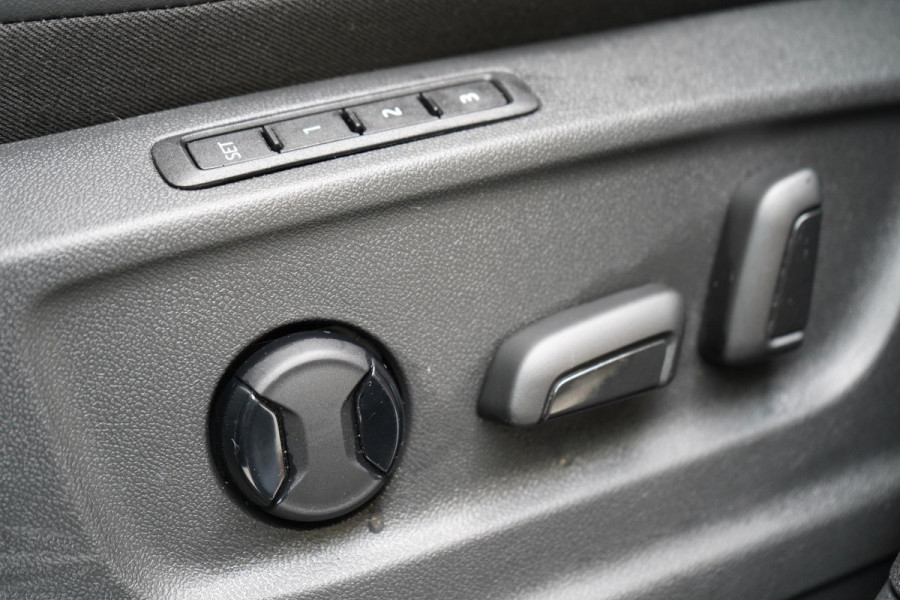 Škoda Kodiaq 1.5 TSI 150pk Sportline Business | Panoramadak | Memory | Trekhaak afn. | Camera | Canton audio