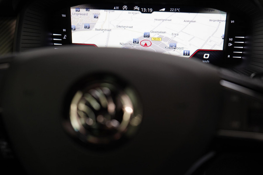 Škoda Kodiaq 1.5 TSI 150pk Sportline Business | Panoramadak | Memory | Trekhaak afn. | Camera | Canton audio