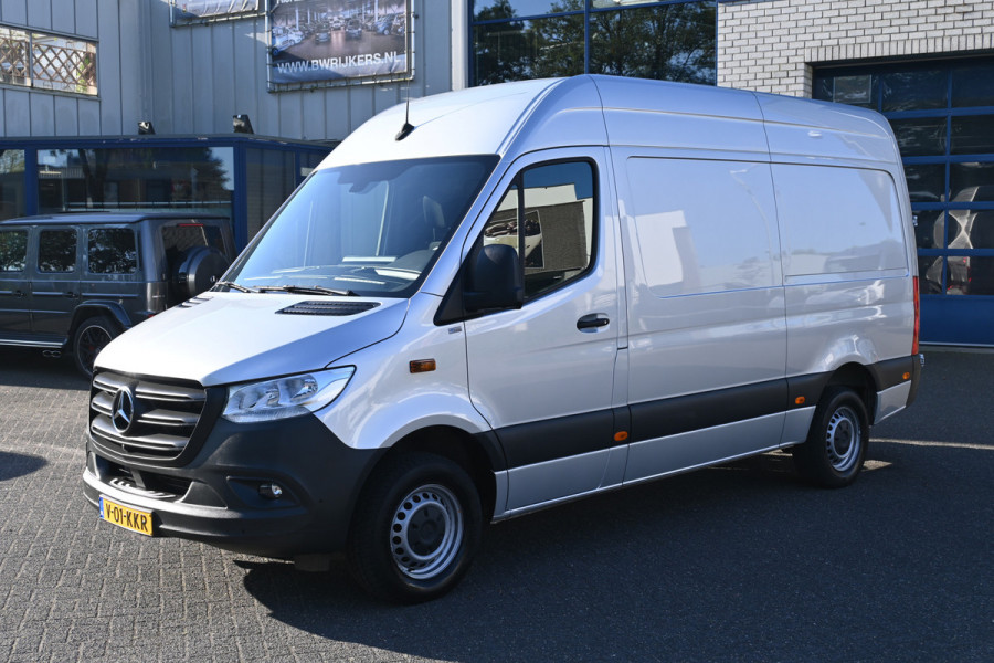 Mercedes-Benz Sprinter 317 CDI L2H2 RWD 360 Graden camera, Geveerde stoel, Navigatie MBUX