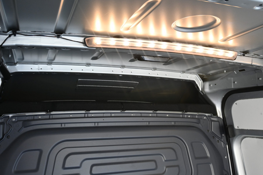 Mercedes-Benz Sprinter 317 CDI L2H2 RWD 360 Graden camera, Geveerde stoel, Navigatie MBUX