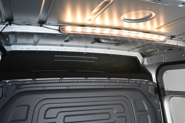 Mercedes-Benz Sprinter 317 CDI L2H2 RWD 360 Graden camera, Geveerde stoel, Navigatie MBUX