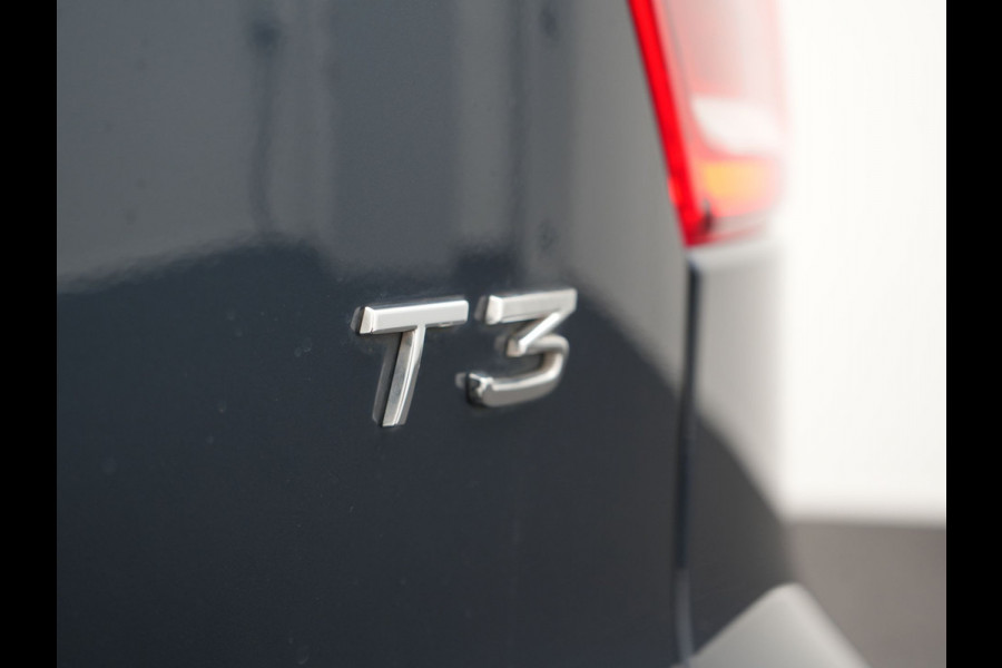 Volvo XC40 1.5 T3 Inscription | Leder | Carplay | Stoelverwarming | Led | Navi | Camera | Parkeersensoren |