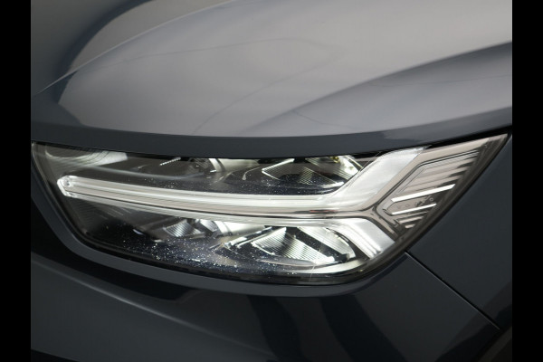 Volvo XC40 1.5 T3 Inscription | Leder | Carplay | Stoelverwarming | Led | Navi | Camera | Parkeersensoren |
