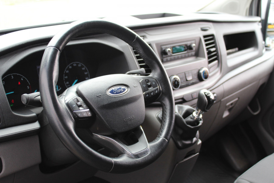 Ford Transit Custom 300 2.0-105pk TDCI L2H1 Trend Dubb. Cab. 6-zits parkeersensoren voor + achter - Bluetooth - Trekhaak - Cruise Control - Airco
