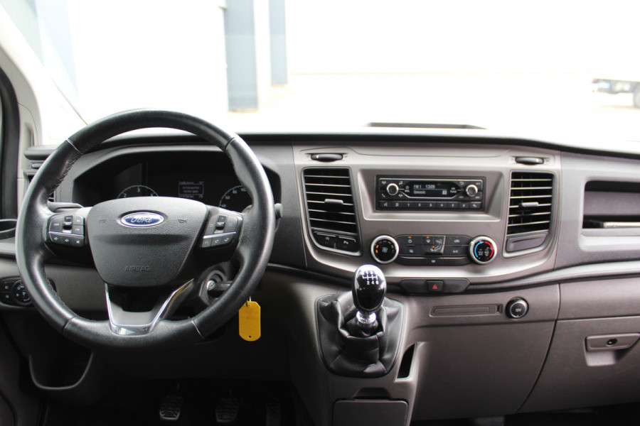 Ford Transit Custom 300 2.0-105pk TDCI L2H1 Trend Dubb. Cab. 6-zits parkeersensoren voor + achter - Bluetooth - Trekhaak - Cruise Control - Airco
