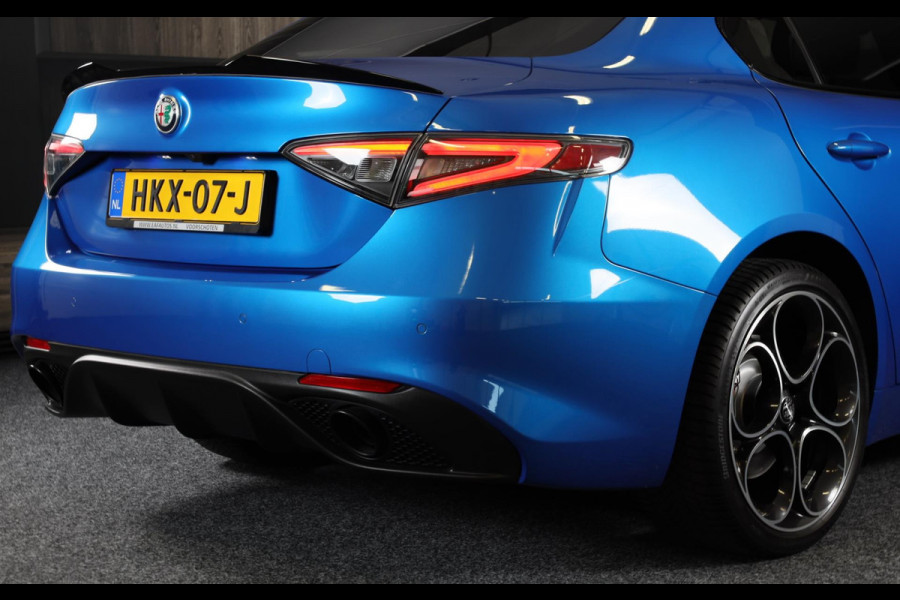 Alfa Romeo Giulia 2.0 T GME AWD Tributo Italiano / FACELIFT / Digital Cockpit / Acc / HK / Leder / Elek Stoelen / Camera / 19 Inch