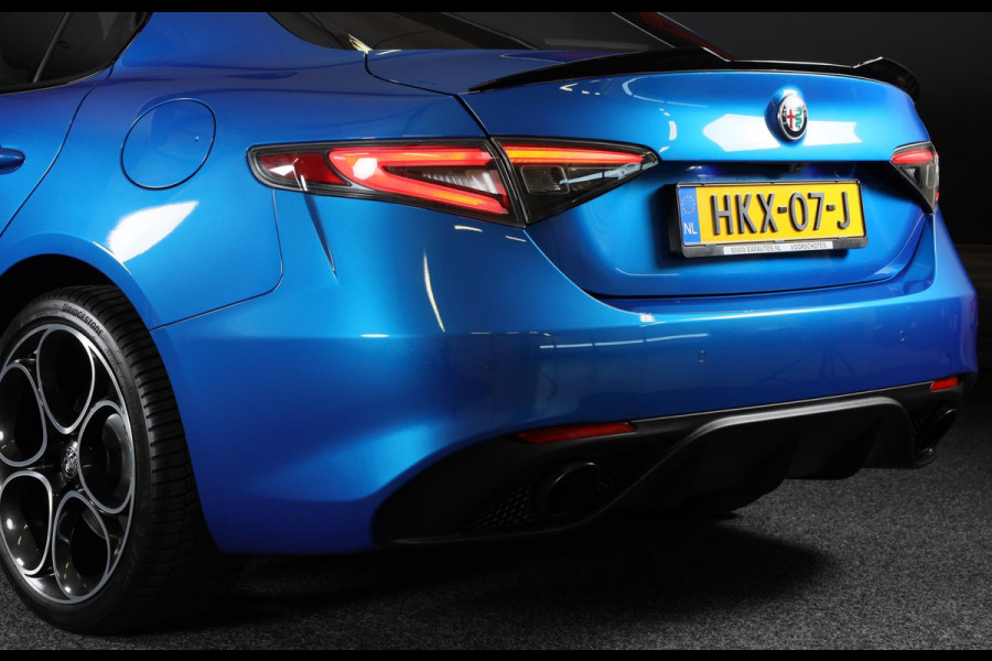 Alfa Romeo Giulia 2.0 T GME AWD Tributo Italiano / FACELIFT / Digital Cockpit / Acc / HK / Leder / Elek Stoelen / Camera / 19 Inch