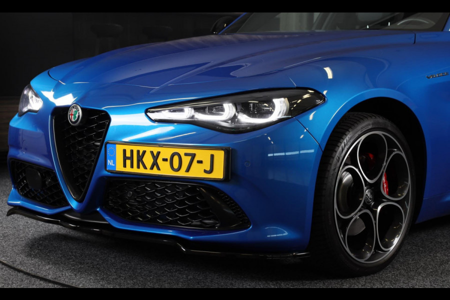 Alfa Romeo Giulia 2.0 T GME AWD Tributo Italiano / FACELIFT / Digital Cockpit / Acc / HK / Leder / Elek Stoelen / Camera / 19 Inch
