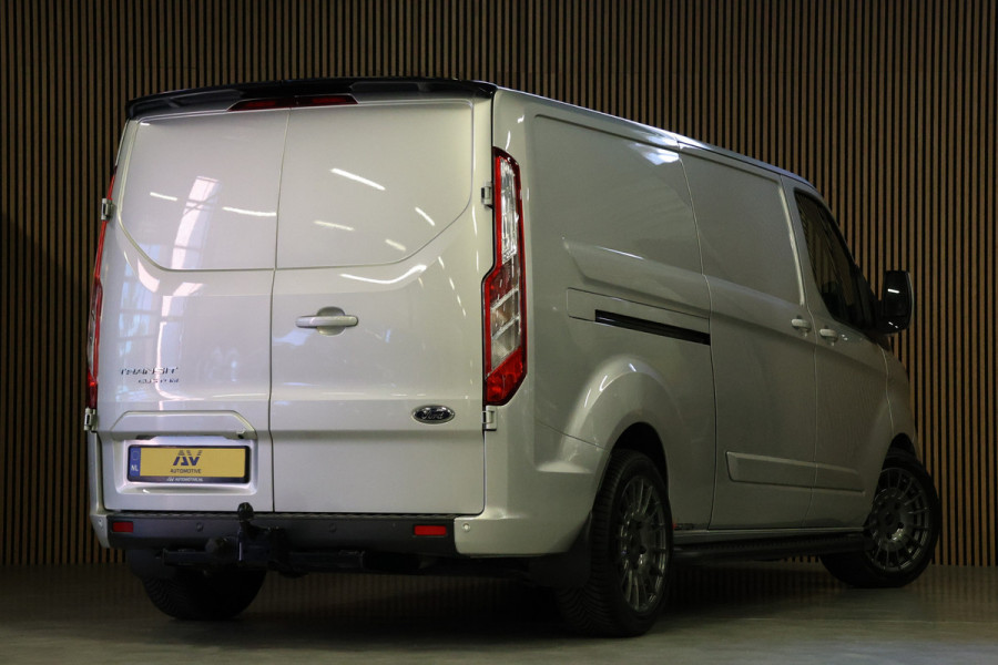 Ford Transit Custom 300 2.0 TDCI L2H1 Raptor Edition | CarPlay | Navigatie | Camera | Stoelverwarming | Dodehoek detector | DAB | 3-Zitter | Dealer onderhouden | Nieuwe APK