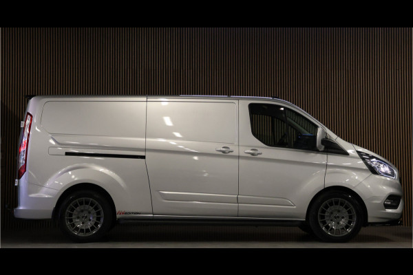Ford Transit Custom 300 2.0 TDCI L2H1 Raptor Edition | CarPlay | Navigatie | Camera | Stoelverwarming | Dodehoek detector | DAB | 3-Zitter | Dealer onderhouden | Nieuwe APK