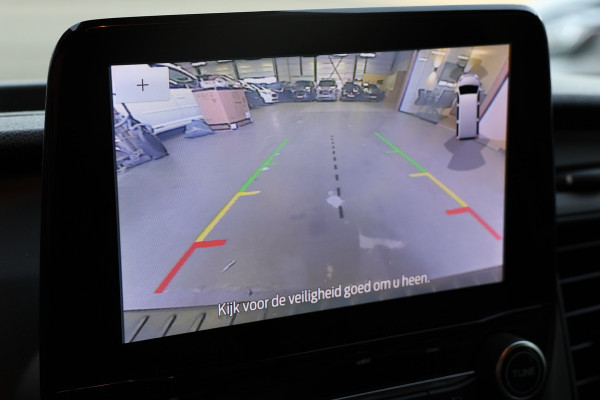 Ford Transit Custom 300 2.0 TDCI L2H1 Raptor Edition | CarPlay | Navigatie | Camera | Stoelverwarming | Dodehoek detector | DAB | 3-Zitter | Dealer onderhouden | Nieuwe APK