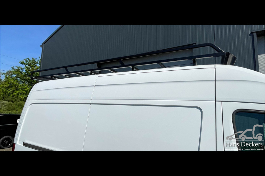 Mercedes-Benz Sprinter 317 L2H2 MBUX 170PK Airco Imperiaal Trekhaak Camera Navi Parkeersensoren BPM Vrij