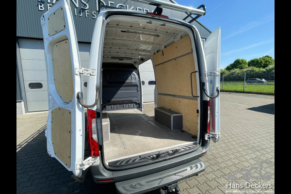 Mercedes-Benz Sprinter 317 L2H2 MBUX 170PK Airco Imperiaal Trekhaak Camera Navi Parkeersensoren BPM Vrij