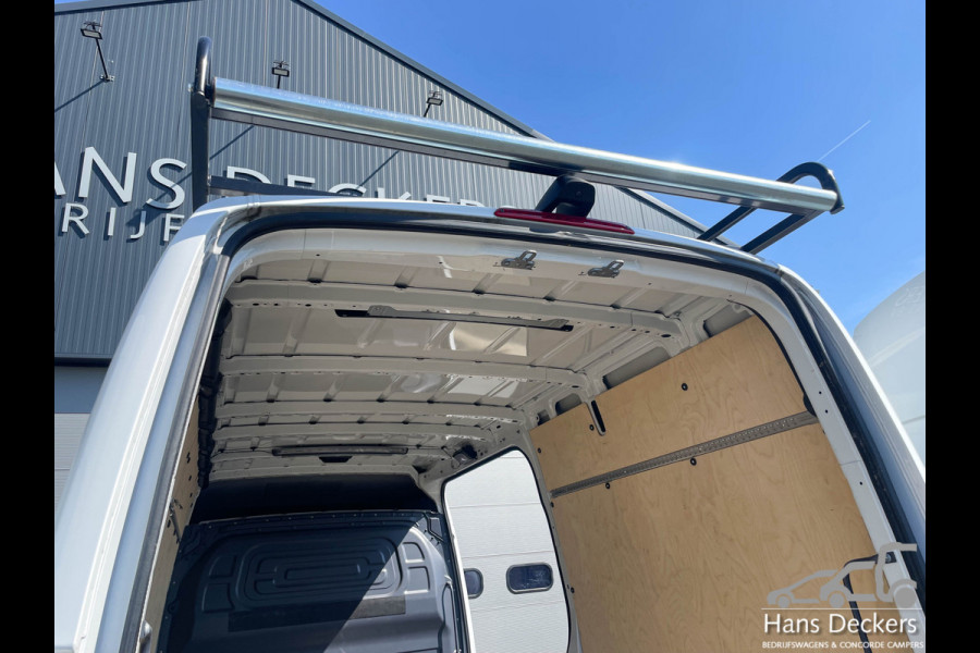Mercedes-Benz Sprinter 317 L2H2 MBUX 170PK Airco Imperiaal Trekhaak Camera Navi Parkeersensoren BPM Vrij