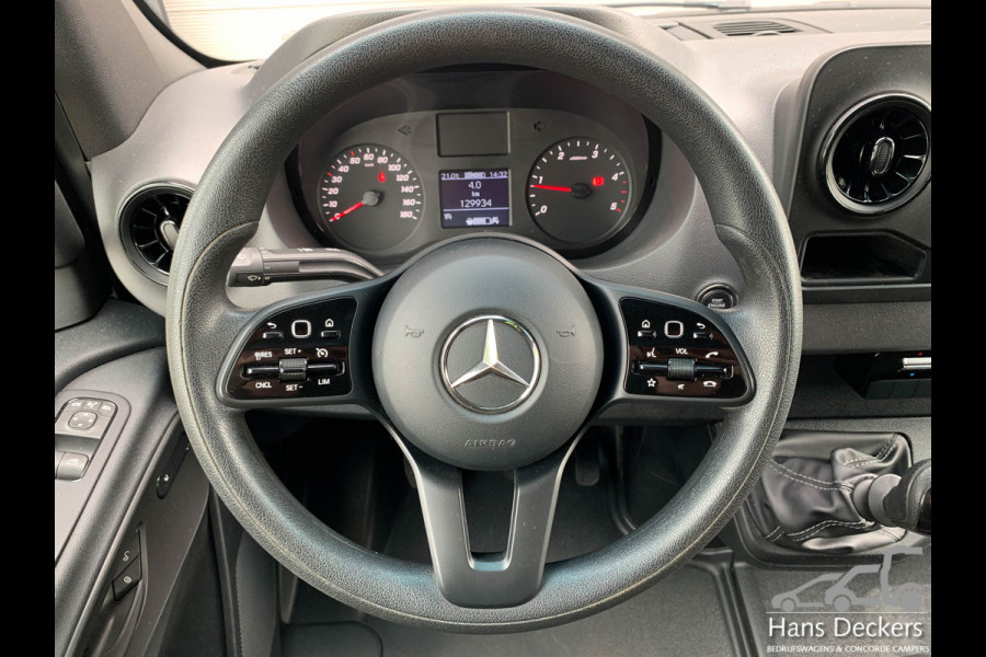 Mercedes-Benz Sprinter 317 L2H2 MBUX 170PK Airco Imperiaal Trekhaak Camera Navi Parkeersensoren BPM Vrij