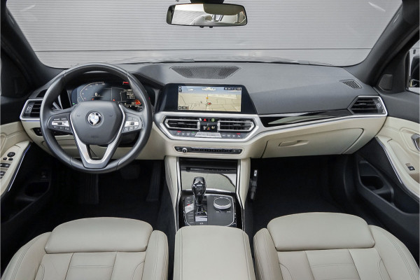 BMW 3-serie 320i High Exec Ed Schuifdak Trekhaak HUD 1e Eig
